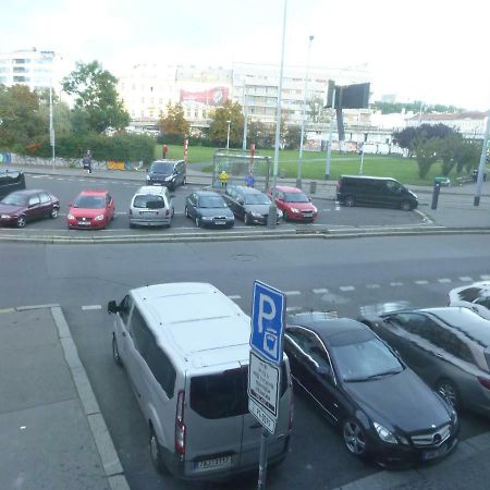 Apartman Van Ng Прага Екстер'єр фото